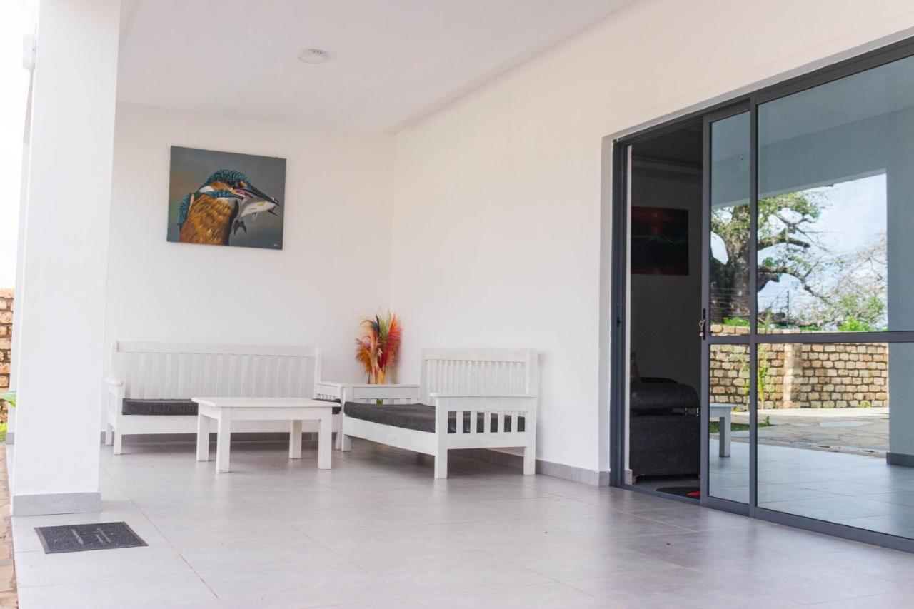 4 U Luxury Bungalows Diani Praia de Diani Exterior foto